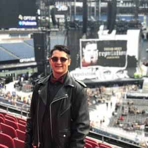 Meet your Posher, Aaron